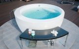 Aquatica Pamela Wht Outdoor Freestanding Acrylic Bathtub 04 (web)